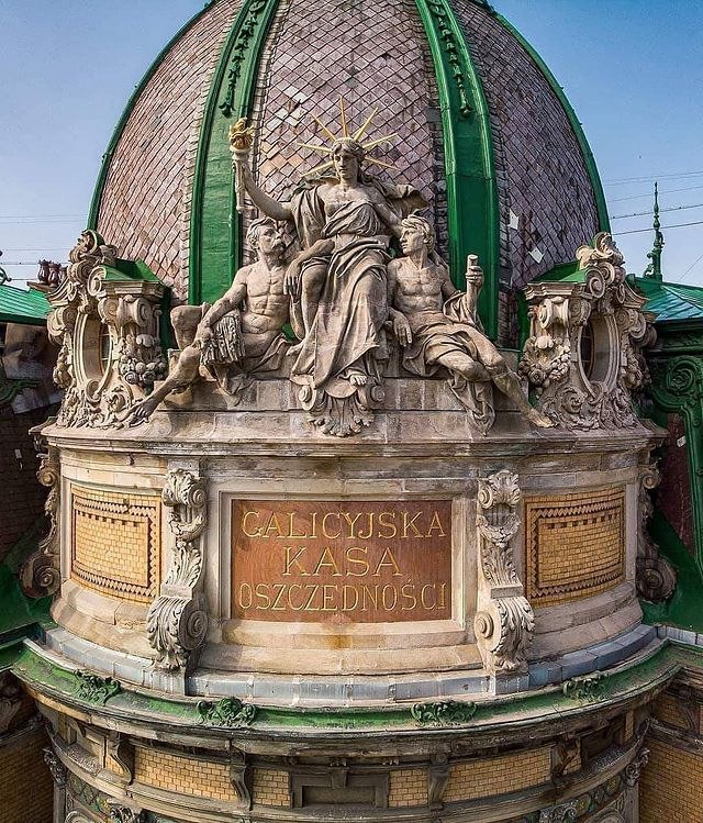 Детальніше про статтю Львівська Статуя Свободи – символ, що приховує історію