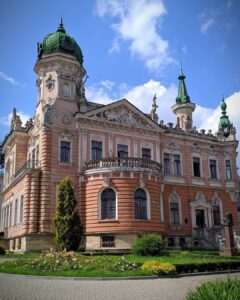 Детальніше про статтю Резиденція Еміля Дуніковського: архітектурний шедевр, що став музеєм